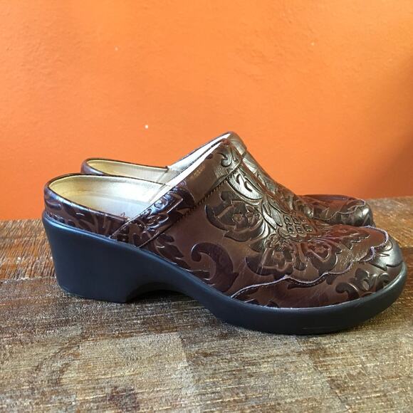 Alegria Isabelle Tooled Brown Heeled Mule Womens 36 6-6.5 Comfort Cozy Normcore - Picture 9 of 9